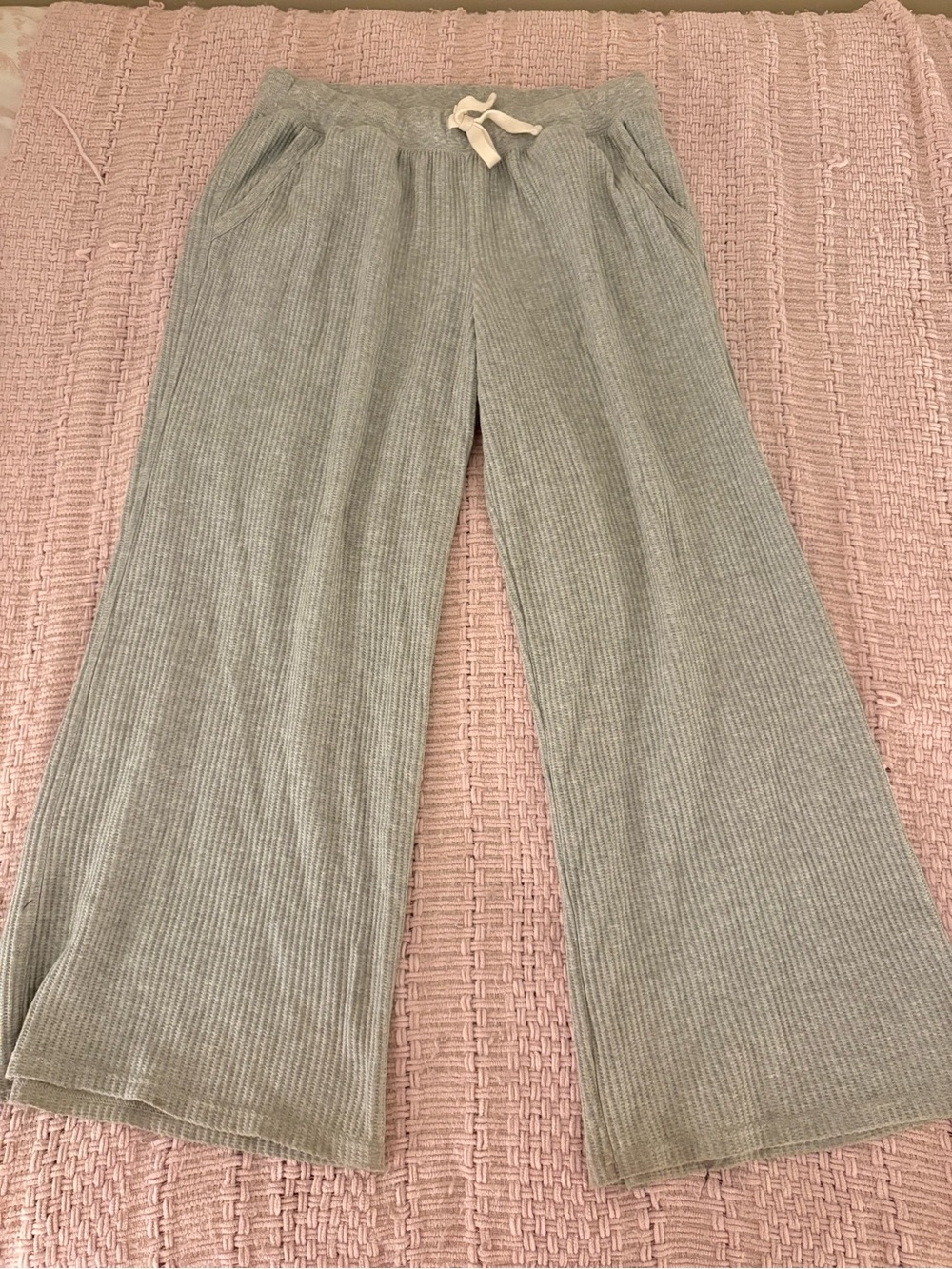 Aerie grey waffle lounge pants